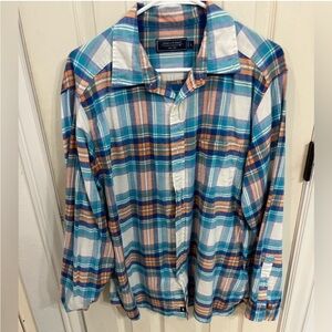 Vineyard Vines button down